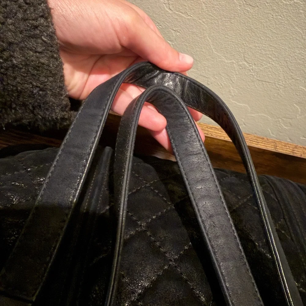 CHANEL le boy Tote - Picture 3 of 9